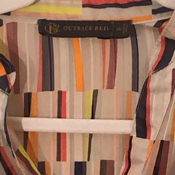 3/$25 🍄 Outback Red Ladies Colorful Sheer Shirt Size XS - Picture 2 of 10